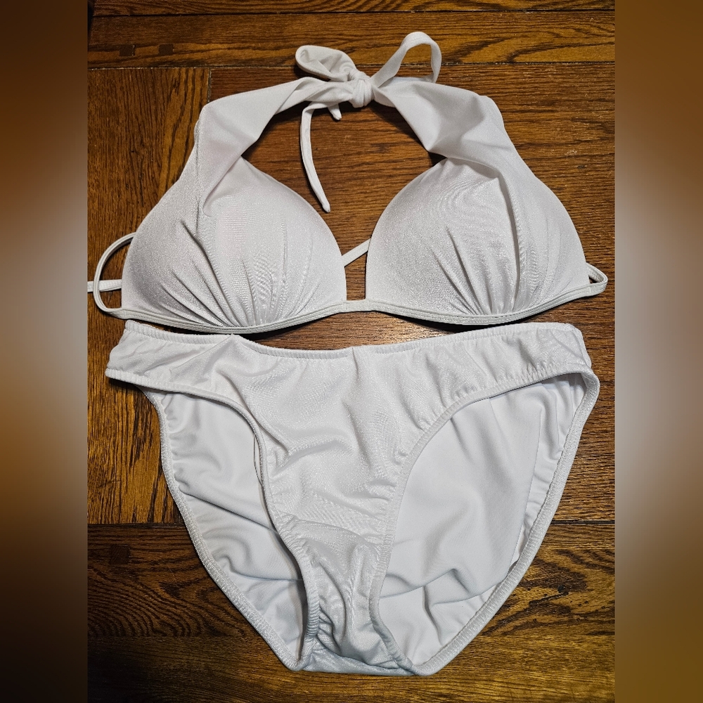 VENUS Elegant White Halter Bikini